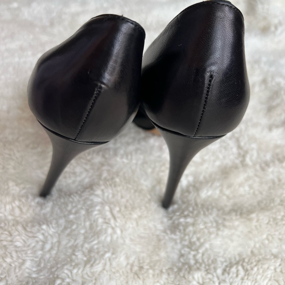 Madison Et Cie Black Leather Stiletto Pumps, Worn Once - Picture 4 of 8